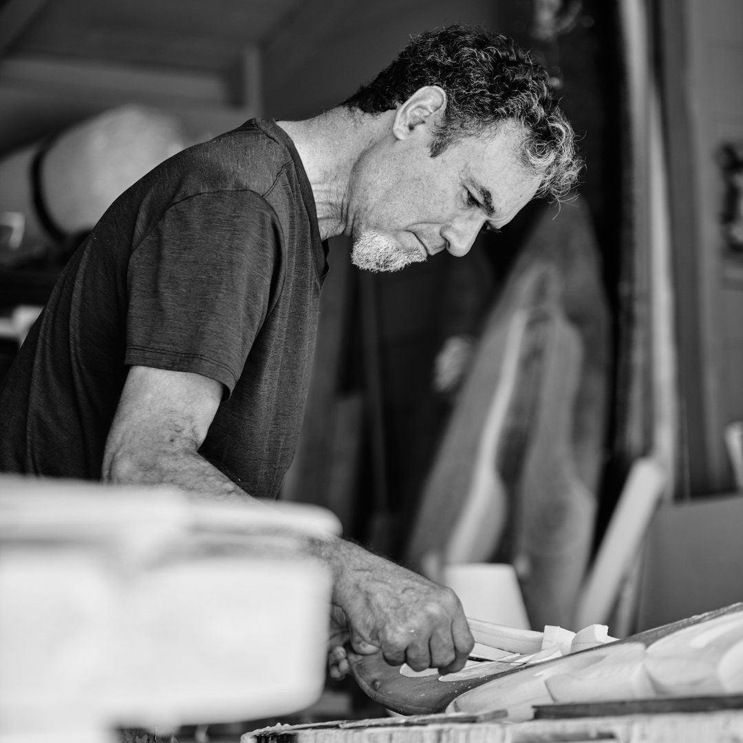 Ruben Aria Jr's Hawaiian Inspired art shop. Surfing art, carvings, paintings, resin art, check out his original and reproduction pices, some of the most stunning carvings on the Island of Oahu. Some of his best work is crafted from recycled surfboards. Made in Hawaii. Commissions, Exhibitions, shows and events.